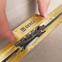 Желоб BERGES водосток SIMPEL 800, золото глянец, S-сифон D50/105 H50 вертикальный арт-092012 — фото 7, Душевые лотки