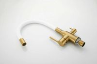 Смеситель для кухни с гибким изливом и подключением фильтра BELZ, брашированное золото, белый, арт-B76814-5 — фото 7, Смесители для кухни