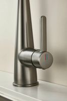 Смеситель для кухни с выдвижным изливом BELZ, оружейная сталь, арт-B74816-3 — фото 7, Смесители для кухни