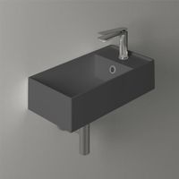 Товар: Раковина SIMAS AGILE подвесная или накладная с одним отверстием с полкой правой цвет антрацит матовый AG50.AM - фото 2 Раковина SIMAS AGILE подвесная или накладная с одним отверстием с полкой правой цвет антрацит матовый AG50.AM — фото 2, Раковины накладные
