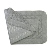 Товар: Коврик д/ванной комнаты 60х120 см., вышивка логотип КОРОНА, серый, окантовка серебро 31914 - фото 4 Коврик д/ванной комнаты 60х120 см., вышивка логотип КОРОНА, серый, окантовка серебро 31914 — фото 4, Коврики для ванной комнаты