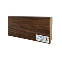 Плинтус напольный Deartio Скандинавский дуб коричневый B302-24 — фото 1, Напольные плинтусы