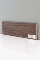 Плинтус напольный Teckwood Орех Найт — фото 1, Напольные плинтусы