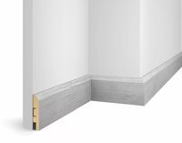 Плинтус напольный Cosca Decor Дуб Старинный светло-серый — фото 1, Напольные плинтусы