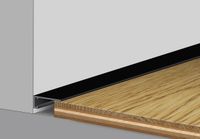 Плинтус напольный Ликорн Микро Лайн черный — фото 5, Напольные плинтусы