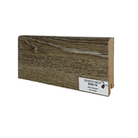 Плинтус напольный Deartio Дуб Антрацит B302-18 — фото 1, Напольные плинтусы