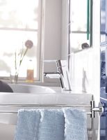 Полотенцедержатель Grohe Essentials поворотный Хром арт-40371001 — фото 2, Полотенцедержатели