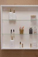 Зеркальный шкаф Silver Mirrors Фиджи Flip 70 с подсветкой Белый с бесконтактным сенсором арт-LED-00002977 — фото 11, Зеркальные шкафы в ванную