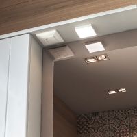 Товар: Зеркало со шкафом Vigo Diana 80 L с подсветкой Белое арт-z.DIA.80.L.El - фото 3 Зеркало со шкафом Vigo Diana 80 L с подсветкой Белое арт-z.DIA.80.L.El — фото 3, Зеркальные шкафы в ванную