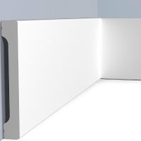 Плинтус HIWOOD 2000x110x16 мм арт-B110V1 — фото 1, Плинтуса напольные