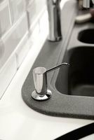 Дозатор для моющего средства Sapho Simple line Хром арт-SP023 — фото 2, Дозаторы для кухонных моек