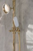 Душевая система Jacob Delafon Cleo 1889 Золото глянцевое арт-E24311-BGG — фото 7, Душевые стойки