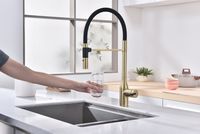 Смеситель для кухни Paulmark Magneto One Светлое брашированное золото арт-Ma213188-SBG — фото 13, Смесители для кухни