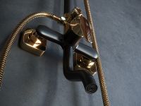 Душевая система Laguraty Черный Золото арт-7000AX — фото 4, Душевые стойки