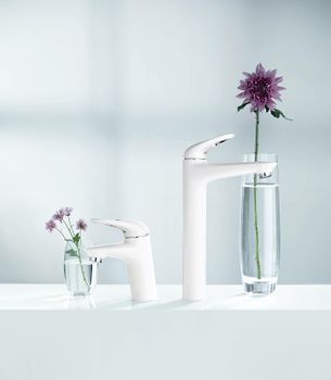Смеситель для раковины Grohe Eurostyle 33558LS3 Белая луна — фото 4, Смесители для раковины