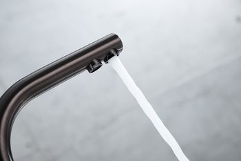 Смеситель для кухни Paulmark Essen Es213011-GM Вороненая сталь — фото 13, Смесители для кухни