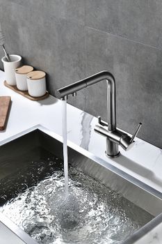 Смеситель для кухни Paulmark Serpentine Se213222-GM Вороненая сталь — фото 9, Смесители для кухни