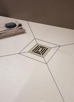 Душевой трап Berges Zentrum Uno 150x150 090372 с решеткой Хром матовый — фото 2, Трапы для душа