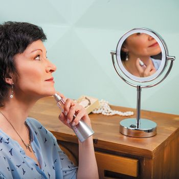 Косметическое зеркало WasserKRAFT K-1005 с подсветкой с увеличением Хром — фото 5, Косметические зеркала