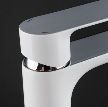 Смеситель для раковины Gappo G48 G1048-1 с гигиеническим душем Белый Хром — фото 4, Смесители для раковины