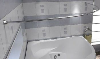 Карниз для ванны Bas Дрова/Мега 160x160 КЗ00004 Хром — фото 2, Карнизы для ванной