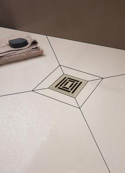 Душевой трап Berges Zentrum Uno 150x150 090472 с решеткой Хром матовый — фото 2, Трапы для душа