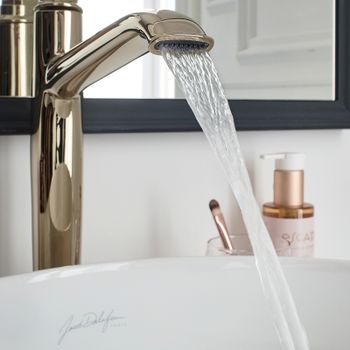 Смеситель для раковины Jacob Delafon Cleo 1889 E24309-BGG Золото глянцевое — фото 3, Смесители для раковины