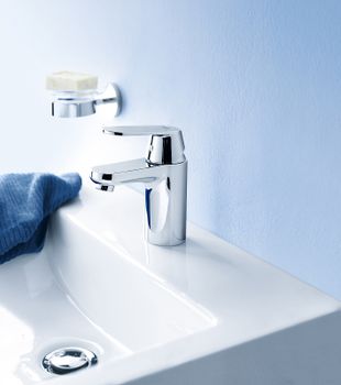 Смеситель для раковины Grohe Eurosmart Cosmopolitan 32824000 Хром — фото 5, Смесители для раковины