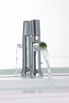 Смеситель для раковины Jacob Delafon Toobi E8959-BN Полированный никель — фото 3, Смесители для раковины