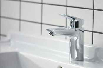 Смеситель для раковины Hansgrohe Logis 71100000 Хром — фото 4, Смесители для раковины