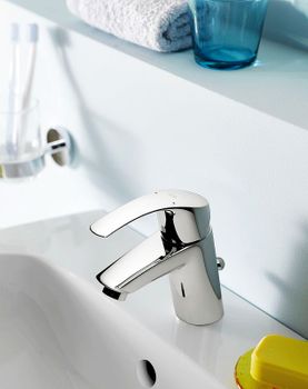 Смеситель для раковины Grohe Eurosmart 23124002 с гигиеническим душем Хром — фото 2, Смесители для раковины
