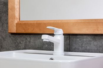 Смеситель для раковины Orange OneLife P02-021w Белый — фото 7, Смесители для раковины