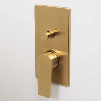 Aisch 5561 Смеситель для ванны и душа — фото 3, Смеситель для ванны