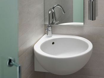 Раковина Hatria You and Me 46 R Y0H701 угловая Белая — фото 4, Мини-раковины