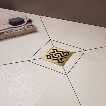 Трап BERGES водосток ZENTRUM Antik 150х150, бронза, выпуск D50 H65 боковой 094365 — фото 1, Трапы для душа