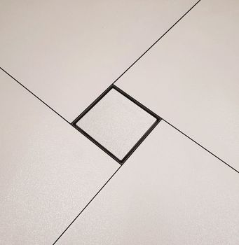 Трап BERGES водосток напольный ZENTRUM Keramik 150х150 под плитку, без обрамления, выпуск D50 H65 боковой 093366 — фото 1, Трапы для душа