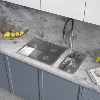Кухонная мойка Reflexion Iseo RX2265BL оружейная сталь — фото 169, Кухонные мойки