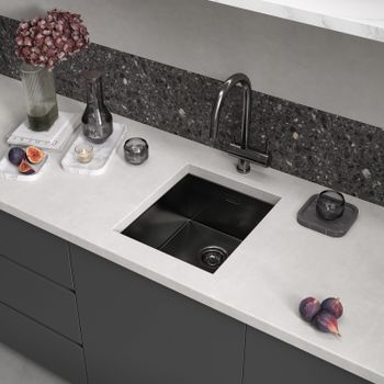 Кухонная мойка Reflexion Iseo RX2265BL оружейная сталь — фото 48, Кухонные мойки