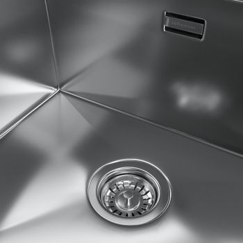 Кухонная мойка Reflexion Iseo RX2265BL оружейная сталь — фото 40, Кухонные мойки