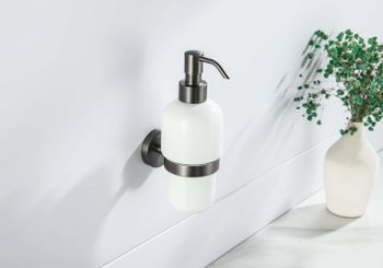 Товар: AQ4605BGM БЕТТА дозатор, оружейная сталь - фото 3 AQ4605BGM БЕТТА дозатор, оружейная сталь — фото 3, Дозаторы