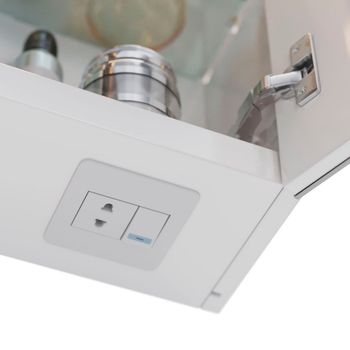 Товар: Шкаф зеркальный Lemark ZENON 45х80 см 1 дверный, петли слева, с козырьком-подсветкой, с розеткой, цв LM45ZS-Z - фото 2 Шкаф зеркальный Lemark ZENON 45х80 см 1 дверный, петли слева, с козырьком-подсветкой, с розеткой, цв LM45ZS-Z — фото 2, Зеркальные шкафы в ванную