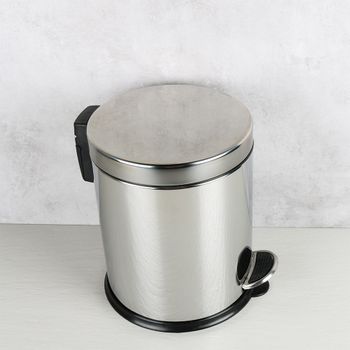 Ведро с крышкой 3 л FIXSEN хром (FX-34024C) FX-34024С — фото 3, Мусорные ведра